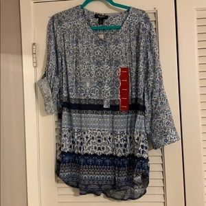 NWT - Nine West Jeans Blue floral blouse